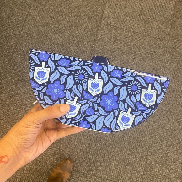 Hanukkah Flower and Dreidel Blue Ceramic Menorah - Picture 3 of 4